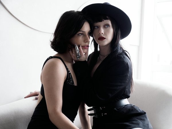 Explorez les Nouveaux Visionnaires du Streetwear : Zoom sur les Créateurs de Marques Émergentes